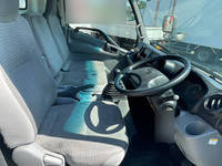 日野デュトロアルミバン小型（2t・3t）[写真21]