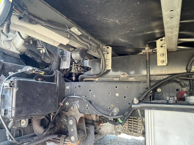 日野デュトロアルミバン小型（2t・3t）[写真27]