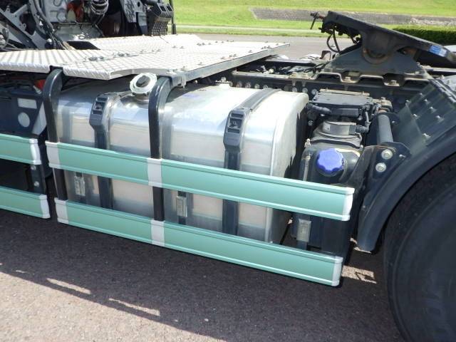 日野プロフィアトレーラーヘッド（トラクターヘッド）大型（10t）[写真15]