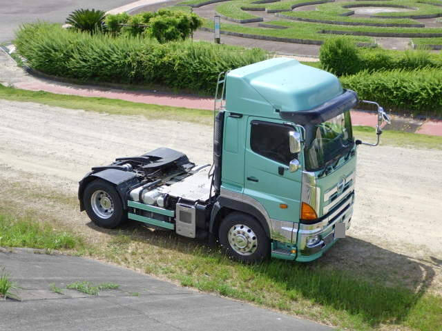 日野プロフィアトレーラーヘッド（トラクターヘッド）大型（10t）[写真21]