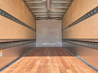 三菱ふそうキャンターアルミウイング小型（2t・3t）[写真12]