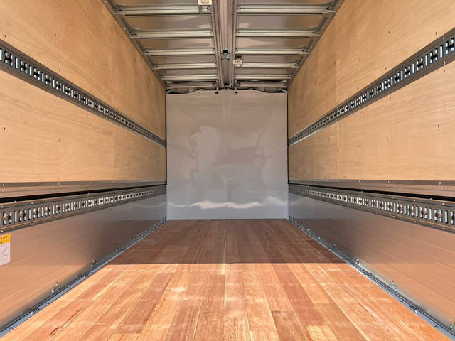 三菱ふそうキャンターアルミウイング小型（2t・3t）[写真14]