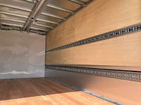 三菱ふそうキャンターアルミウイング小型（2t・3t）[写真17]