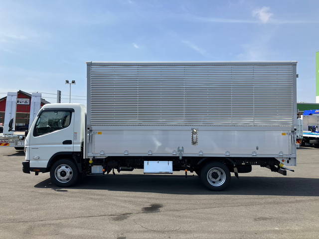 三菱ふそうキャンターアルミウイング小型（2t・3t）[写真18]