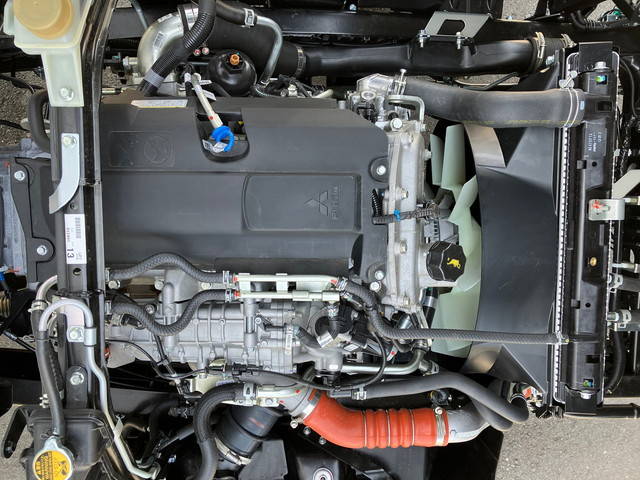 三菱ふそうキャンターアルミウイング小型（2t・3t）[写真21]