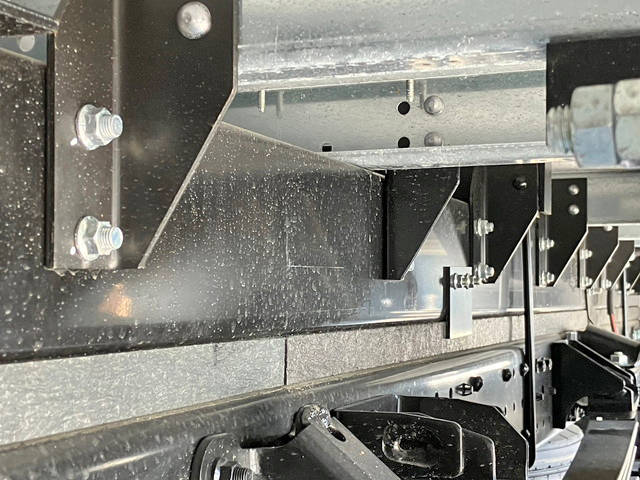 三菱ふそうキャンターアルミウイング小型（2t・3t）[写真24]