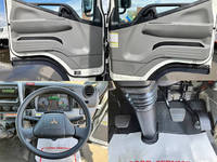 三菱ふそうキャンターアルミウイング小型（2t・3t）[写真33]