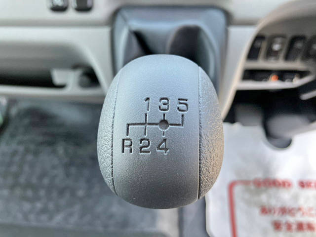 三菱ふそうキャンターアルミウイング小型（2t・3t）[写真36]