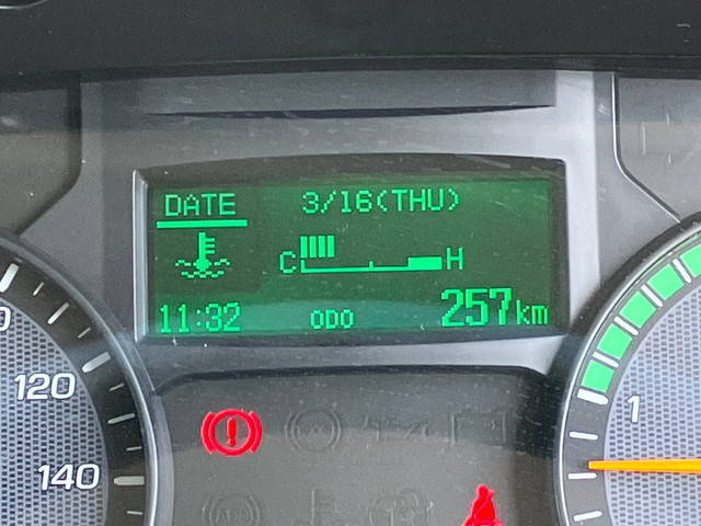 三菱ふそうキャンターアルミウイング小型（2t・3t）[写真39]