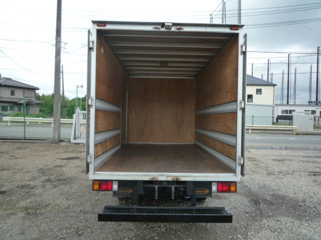 いすゞエルフアルミバン小型（2t・3t）[写真06]