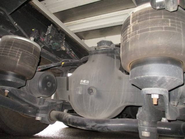 UDトラックスクオンアルミウイング大型（10t）[写真16]