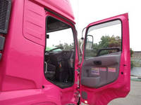 UDトラックスクオンアルミウイング大型（10t）[写真19]