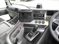 UDトラックスクオンアルミウイング大型（10t）[写真21]