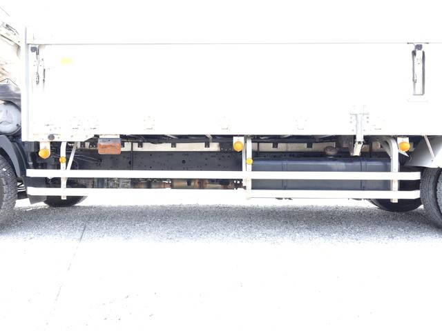 三菱ふそうファイターアルミウイング中型（4t）[写真13]