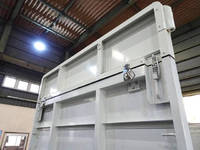 三菱ふそうキャンターアルミブロック小型（2t・3t）[写真13]