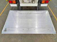 三菱ふそうキャンターアルミブロック小型（2t・3t）[写真16]