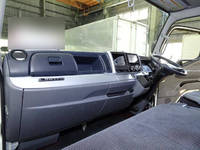 三菱ふそうキャンターアルミブロック小型（2t・3t）[写真30]