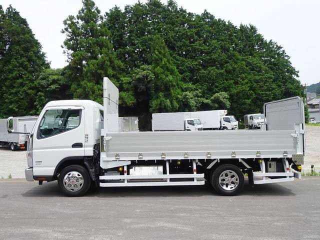 三菱ふそうキャンターアルミブロック小型（2t・3t）[写真08]