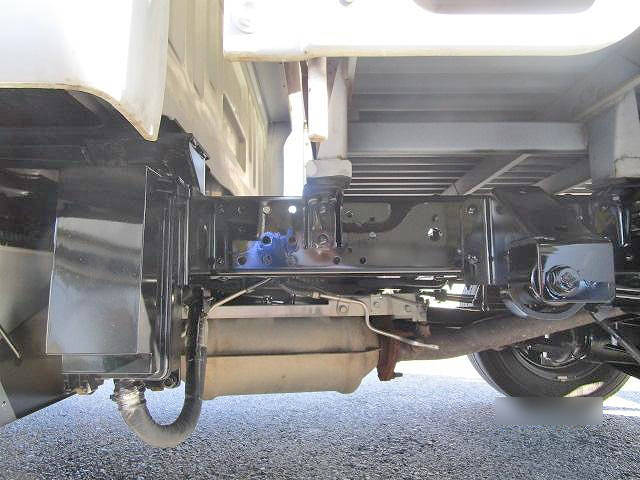 三菱ふそうキャンターガッツダブルキャブ（Wキャブ）小型（2t・3t）[写真04]