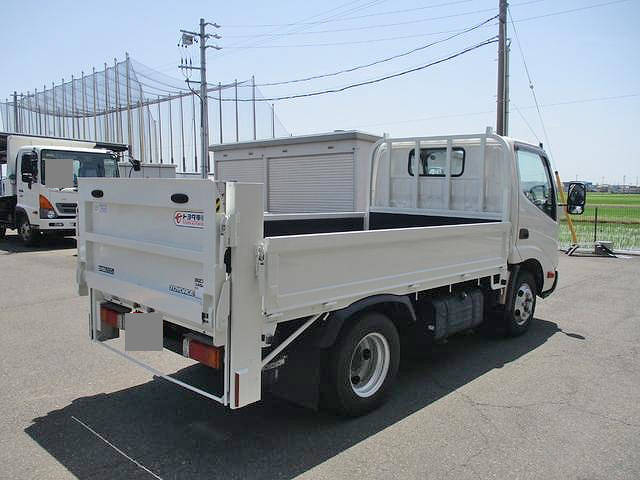 トヨタトヨエース平ボディ小型（2t・3t）[写真02]