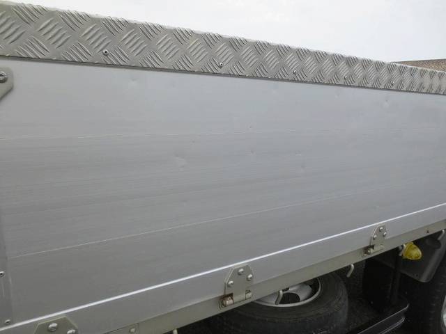 三菱ふそうキャンターアルミブロック小型（2t・3t）[写真20]