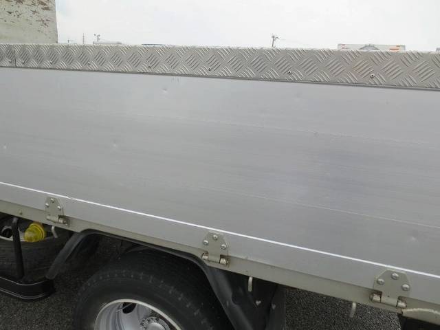 三菱ふそうキャンターアルミブロック小型（2t・3t）[写真21]