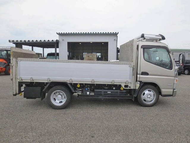 三菱ふそうキャンターアルミブロック小型（2t・3t）[写真05]