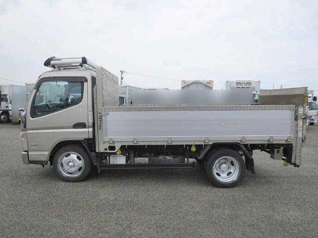 三菱ふそうキャンターアルミブロック小型（2t・3t）[写真06]