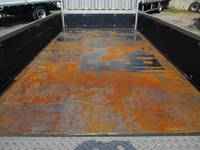 三菱ふそうキャンター平ボディ小型（2t・3t）[写真10]