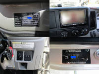 三菱ふそうキャンター平ボディ小型（2t・3t）[写真18]