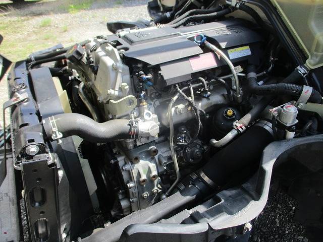 三菱ふそうキャンター平ボディ小型（2t・3t）[写真21]