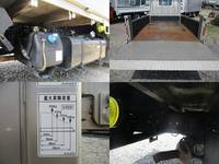 三菱ふそうキャンター平ボディ小型（2t・3t）[写真09]