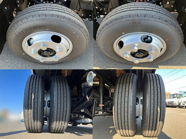 三菱ふそうキャンター平ボディ小型（2t・3t）[写真17]