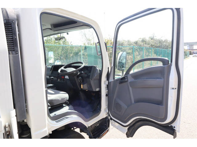 いすゞエルフ平ボディ小型（2t・3t）[写真10]