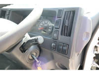 いすゞエルフ平ボディ小型（2t・3t）[写真11]