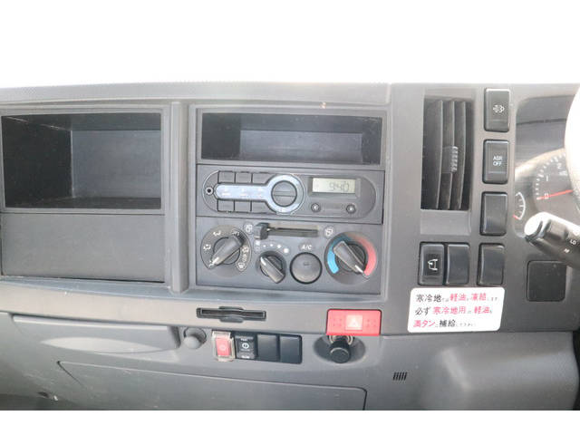 いすゞエルフ平ボディ小型（2t・3t）[写真15]