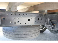 いすゞエルフ平ボディ小型（2t・3t）[写真28]