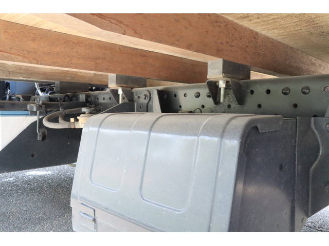 いすゞエルフ平ボディ小型（2t・3t）[写真29]