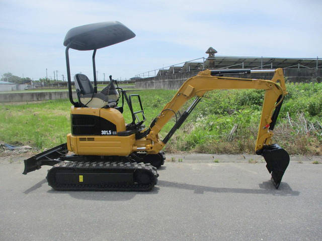 CATその他の車種ミニユンボ（ミニバックホー）301.5CR [写真01]