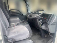 いすゞエルフパネルバン小型（2t・3t）[写真13]