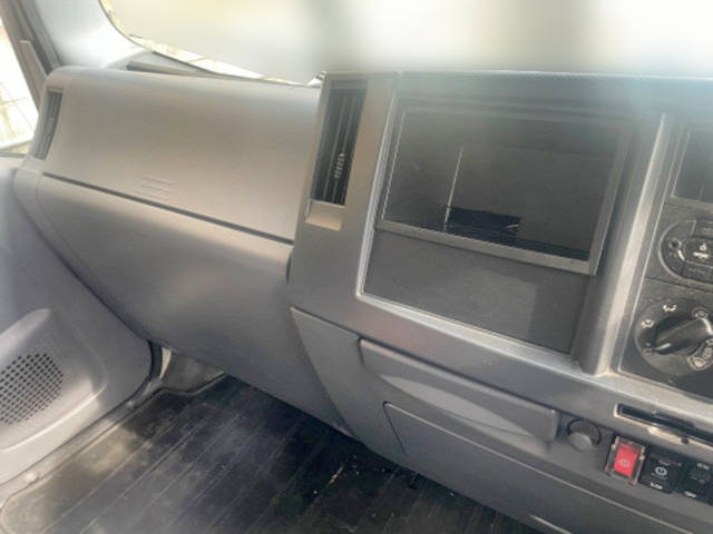 いすゞエルフパネルバン小型（2t・3t）[写真15]