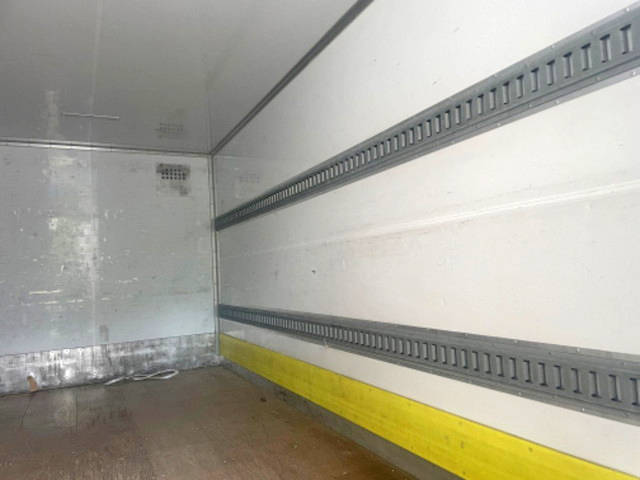 いすゞエルフパネルバン小型（2t・3t）[写真04]