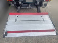 いすゞエルフパネルバン小型（2t・3t）[写真05]