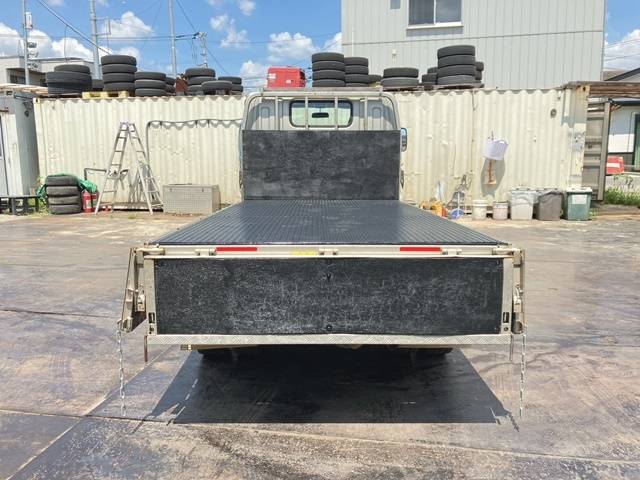 三菱ふそうキャンター平ボディ小型（2t・3t）[写真11]