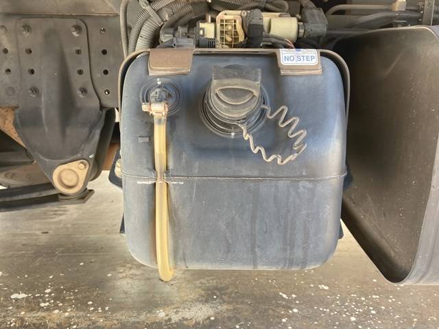 三菱ふそうキャンター平ボディ小型（2t・3t）[写真19]