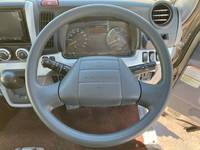 三菱ふそうキャンター平ボディ小型（2t・3t）[写真36]