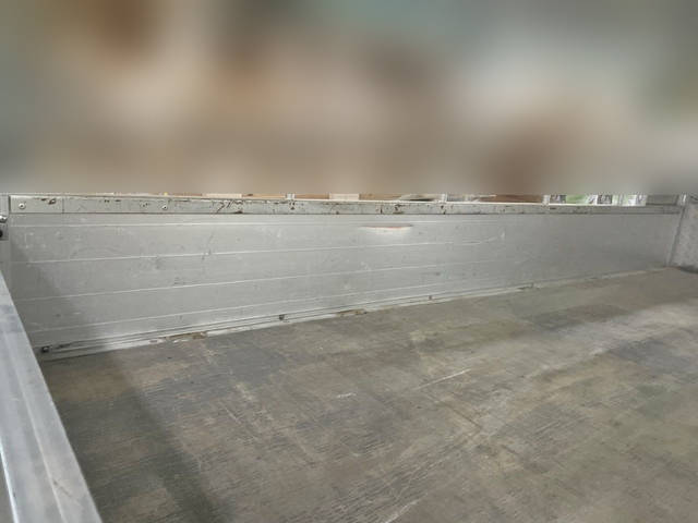 いすゞエルフクレーン3段小型（2t・3t）[写真11]