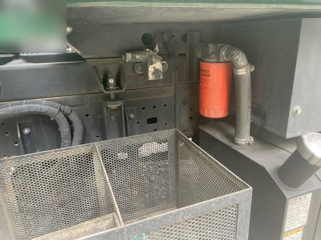 日野デュトロパッカー車（塵芥車）小型（2t・3t）[写真12]