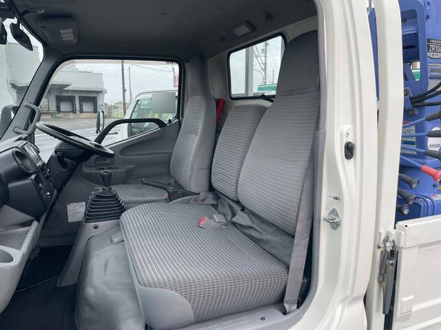 日野デュトロクレーン付小型（2t・3t）[写真34]