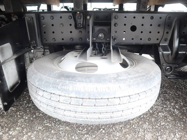 三菱ふそうキャンター平ボディ小型（2t・3t）[写真22]